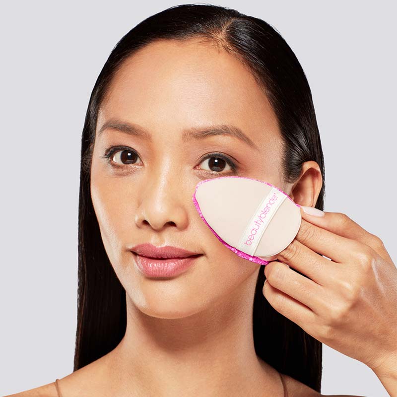 Beautyblender Power Pocket Puff™ | makeup powder brush | beauty blender | powder puff | powder applicator | makeup | makeup brush 