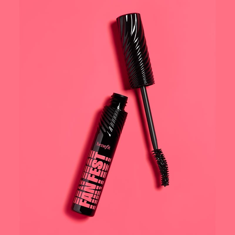 Benefit Cosmetics Fan Fest Mascara | Lash Loving Ingredients | Custom curve wand | Ophthalmologist tested | Water resistant formula | 